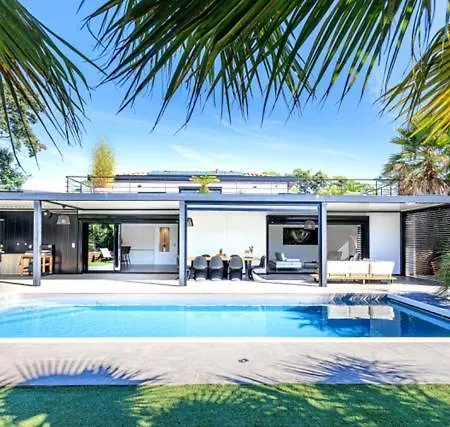 Villa A 400 M De La Plage, Piscine Chauffee *