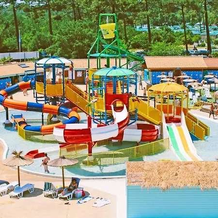 à 400 M De La Plage, Piscine Chauffée *